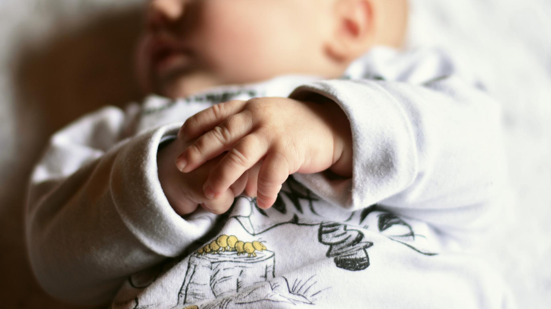 Baby liegend